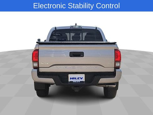 Used 2021 Toyota Tacoma SR5 w/ Technology Package image 8