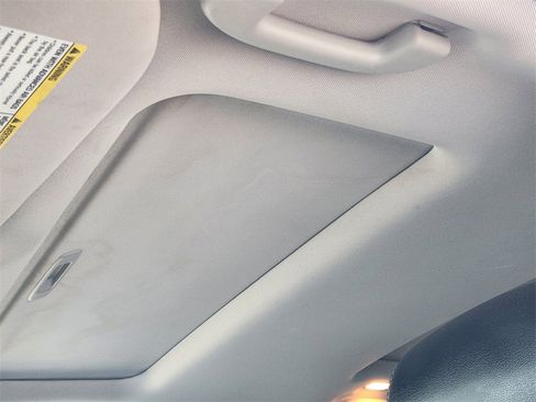 Used 2018 Nissan Pathfinder Platinum image 21