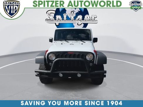 Used 2017 Jeep Wrangler Unlimited Sport AWD/4WD image 3