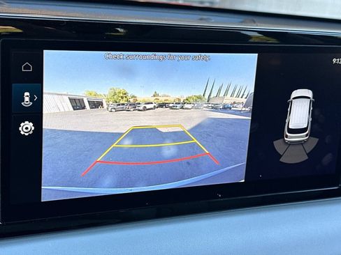 Used 2025 Hyundai Palisade SEL FWD image 19