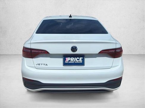 Used 2024 Volkswagen Jetta Sport FWD image 5