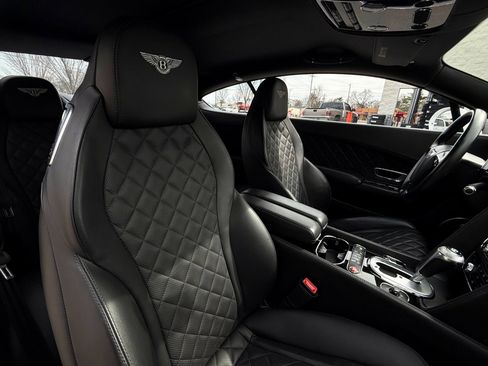 Used 2017 Bentley Continental GT image 14