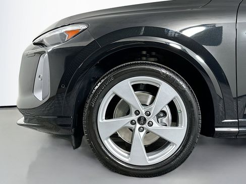 Used 2025 Audi Q5 Prestige AWD/4WD image 12