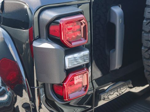 Used 2024 Ford Bronco Raptor AWD/4WD image 11
