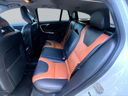 Used 2018 Volvo V60 T5 Cross Country w/ Convenience Package AWD/4WD image 20