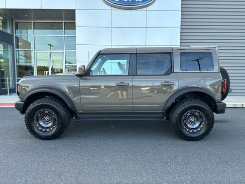 New 2025 Ford Bronco Outer Banks w/ Sasquatch Package image 11