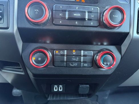 Used 2020 Ford F150 XLT image 22