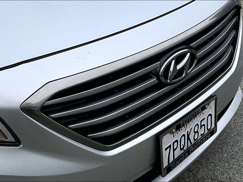 Used 2016 Hyundai Sonata SE FWD image 33