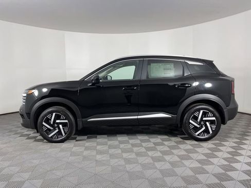 New 2026 Nissan Kicks SV w/ SV Premium Package image 6