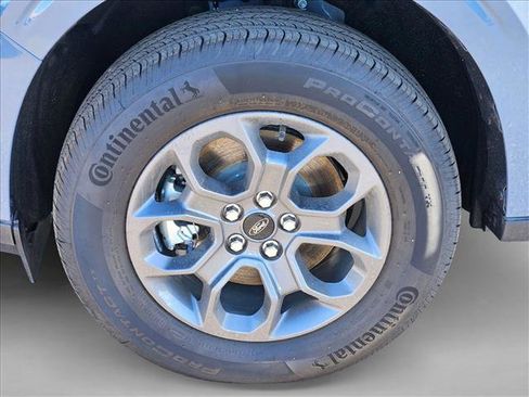 New 2025 Ford Maverick XLT image 10