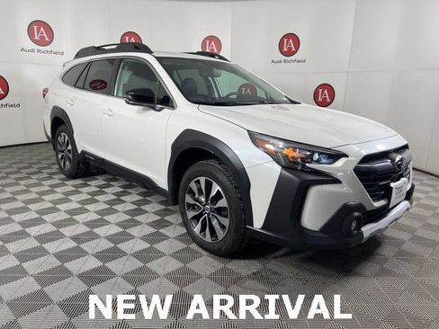Used 2025 Subaru Outback Limited image 1