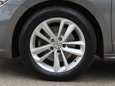 Used 2020 Volkswagen Passat 2.0T S FWD image 26
