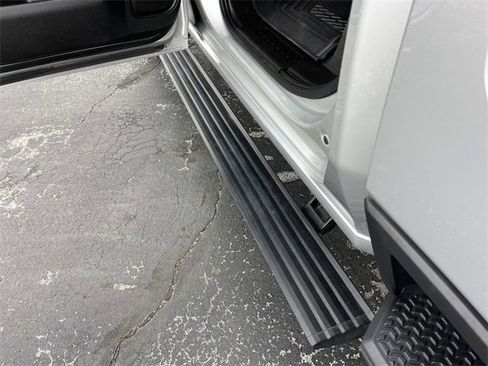 Used 2021 GMC Sierra 2500 Denali w/ Denali Ultimate Package image 13