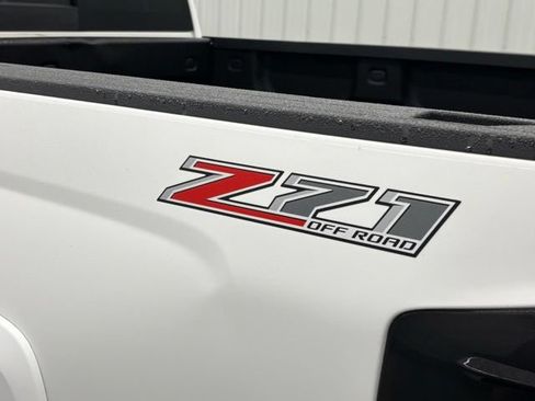 Used 2015 Chevrolet Silverado 1500 LTZ Z71 w/ LTZ Plus Package AWD/4WD image 7