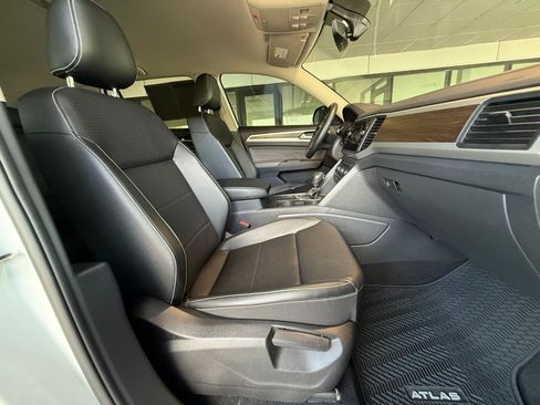 Used 2021 Volkswagen Atlas SE FWD image 23