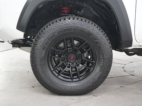 Used 2021 Toyota Tacoma TRD Pro AWD/4WD image 28