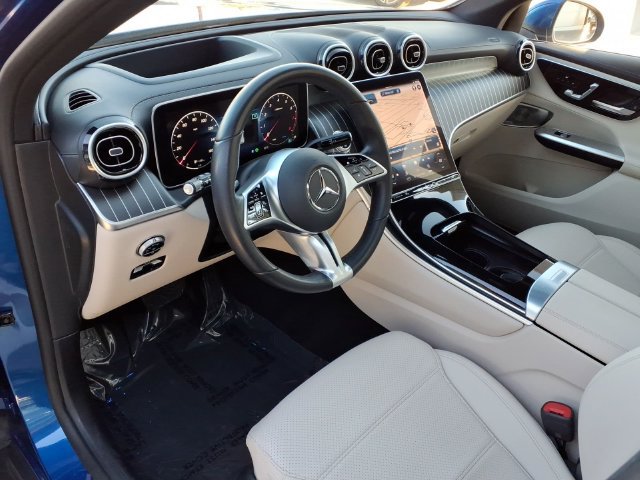 Used 2024 Mercedes-Benz GLC 300 image 13