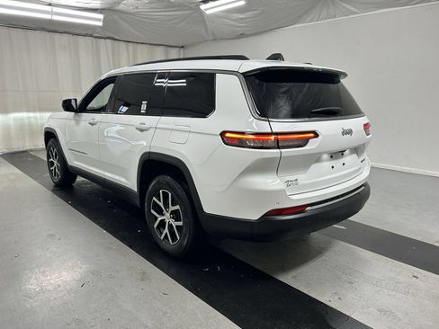 Used 2025 Jeep Grand Cherokee L Limited w/ Trailer Tow Package AWD/4WD image 7
