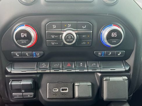 Used 2021 GMC Sierra 1500 AT4 AWD/4WD image 19