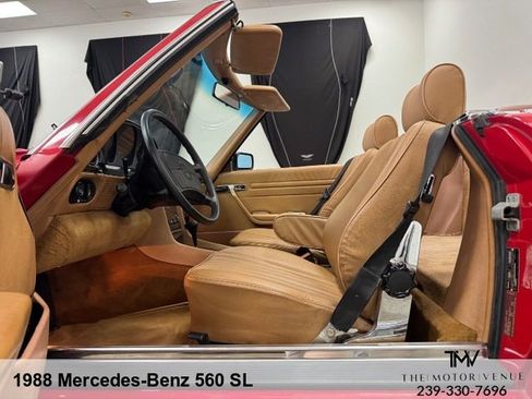Used 1988 Mercedes-Benz 560 SL image 24