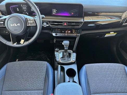 New 2025 Kia Seltos S image 16