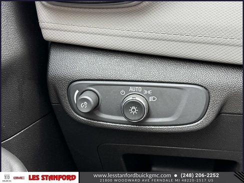 Used 2025 Chevrolet TrailBlazer LT FWD image 27