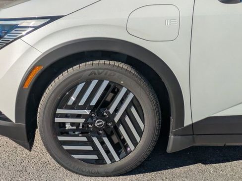 New 2026 Nissan Leaf SV+ w/ Floor Mat Package (SV+) image 12