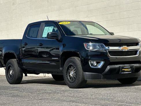 Used 2016 Chevrolet Colorado LT w/ LT Convenience Package image 2
