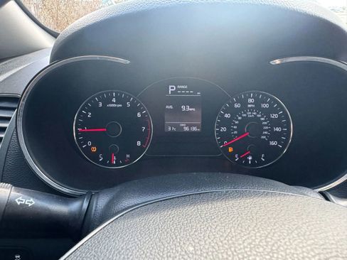 Used 2017 Kia Forte LX FWD image 34