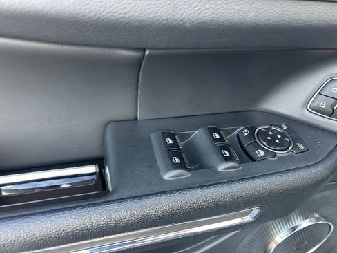 Used 2024 Ford Expedition Max XLT image 13