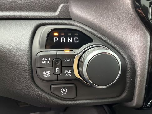 New 2026 RAM 1500 Big Horn AWD/4WD image 14
