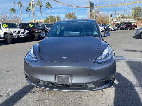Used 2021 Tesla Model Y Long Range image 2