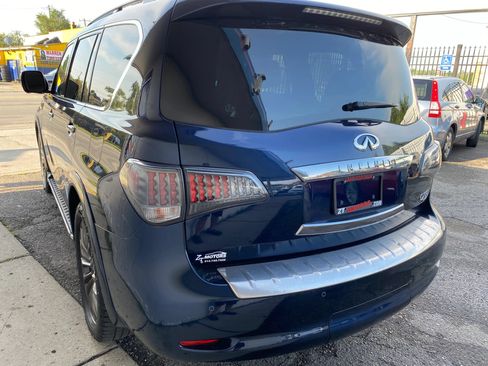 Used 2017 INFINITI QX80 Limited w/ All Season Package AWD/4WD image 2