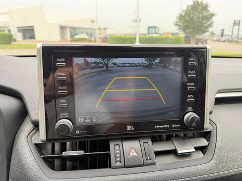 Used 2019 Toyota RAV4 Limited FWD image 30