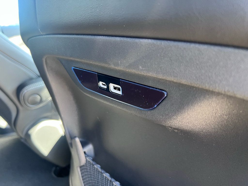 New 2026 Chrysler Pacifica Select w/ S Appearance Package FWD image 16