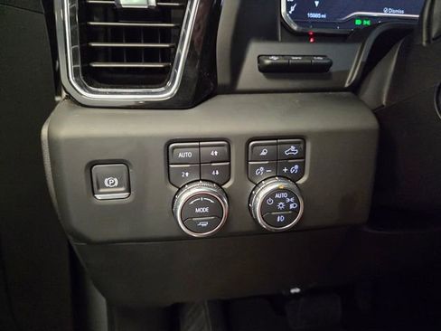 Used 2025 GMC Sierra 1500 Denali AWD/4WD image 29