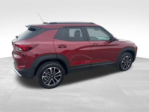 Used 2025 Chevrolet TrailBlazer LT image 7