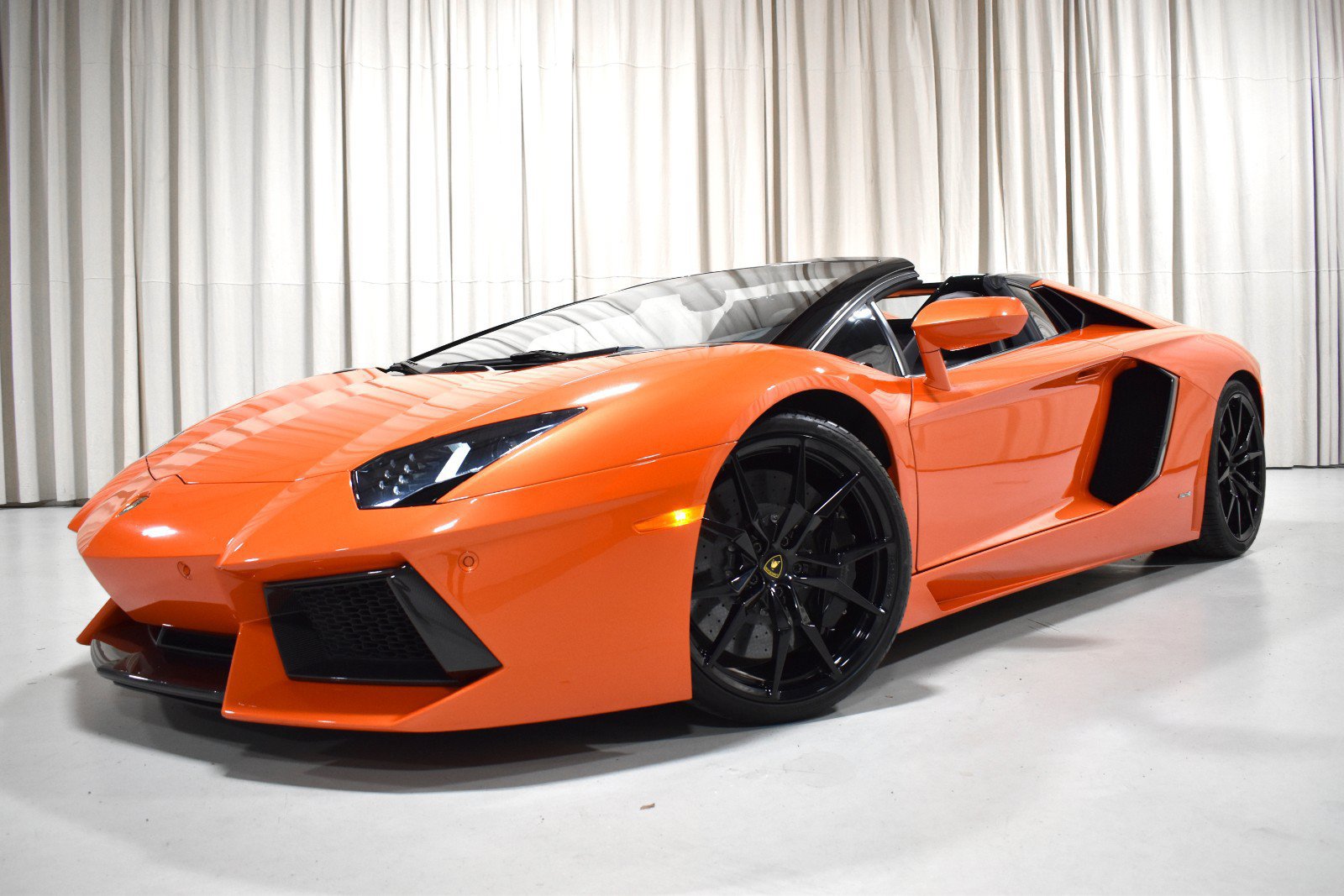 Used 2015 Lamborghini Aventador LP 700-4 AWD/4WD image 16
