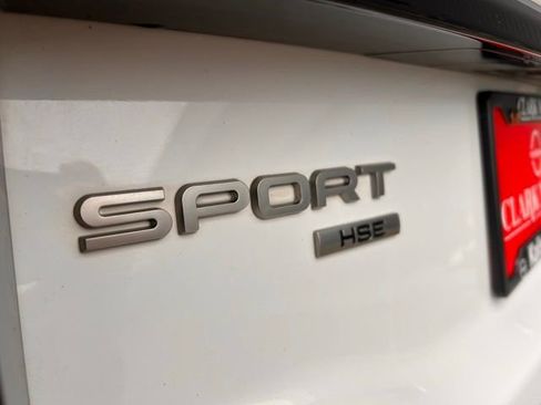 Used 2018 Land Rover Discovery Sport HSE image 10