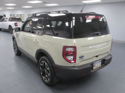 Used 2024 Ford Bronco Sport Outer Banks w/ Tech Package AWD/4WD image 7