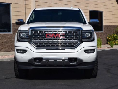 Used 2018 GMC Sierra 1500 Denali w/ Denali Ultimate Package image 3