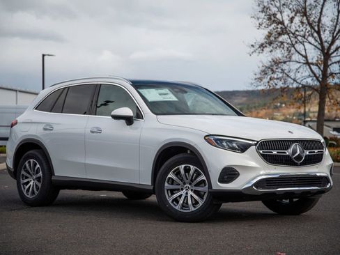 New 2026 Mercedes-Benz GLC 300 4MATIC image 3