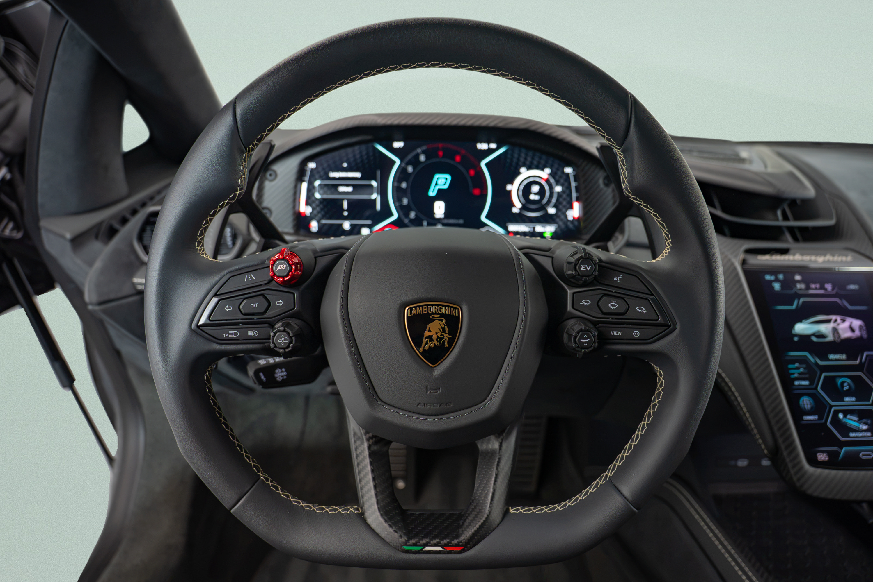 Used 2026 Lamborghini Revuelto AWD/4WD image 12