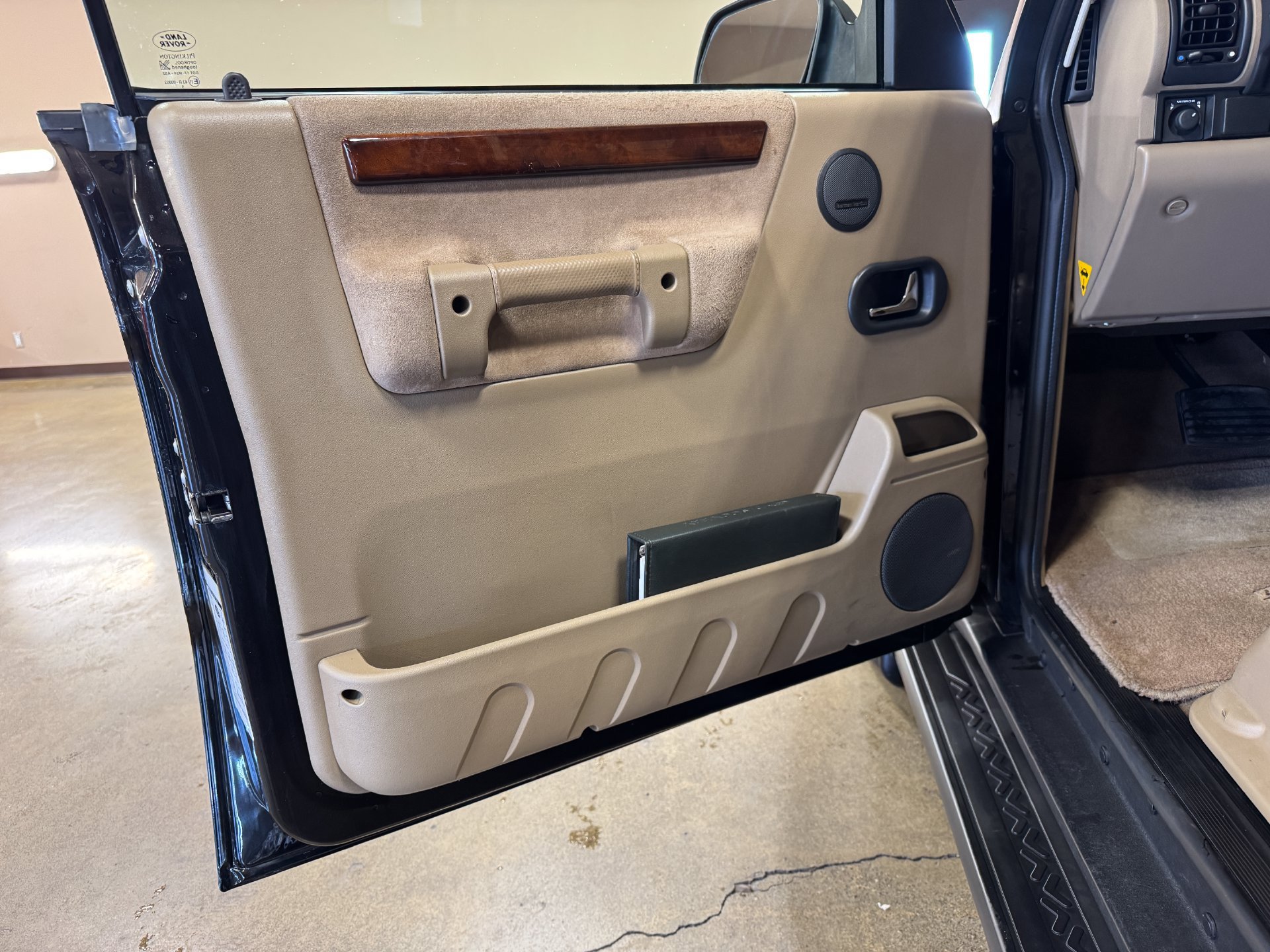 Used 2000 Land Rover Discovery AWD/4WD image 54