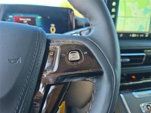 New 2026 Lincoln Aviator AWD image 22