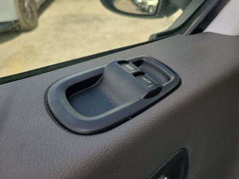 Used 2023 Ford Transit 250 Medium Roof image 16