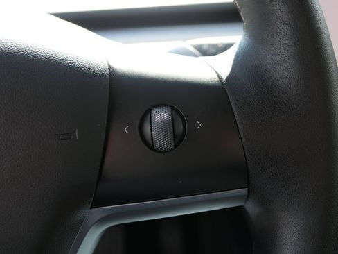 Used 2022 Tesla Model 3 Long Range image 13