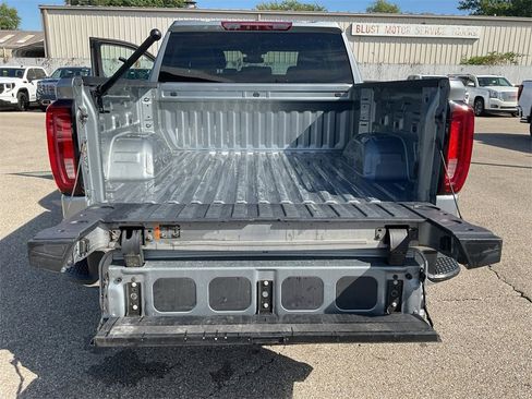 Used 2025 GMC Sierra 1500 SLT image 19