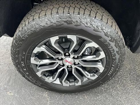 New 2026 GMC Canyon Denali AWD/4WD image 17