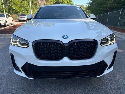 Used 2024 BMW X4 xDrive30i w/ Premium Package AWD/4WD image 2